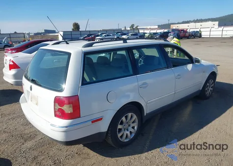 2002 Volkswagen Passat Gls из США, поврежденный, VIN WVWVD63B92E192082